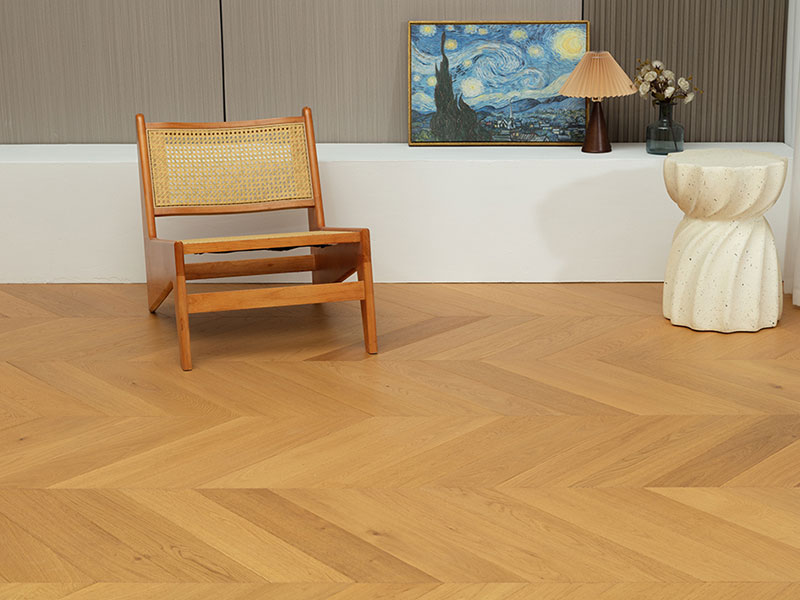 MEZOO Flooring - 25 Series Russian All-Birch - Oak Natural-Wood Chevron MZ2561