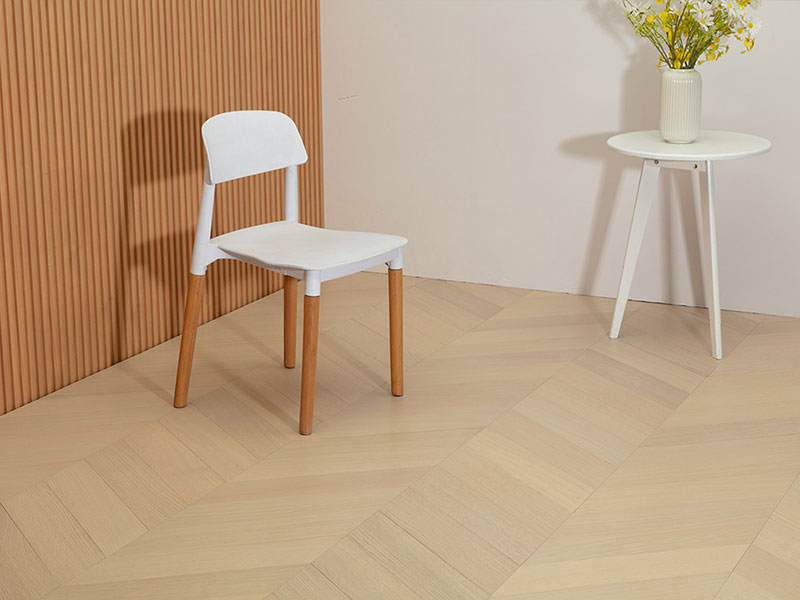 MEZOO Flooring - 99 Series Chevron Russian All-Birch - Straight-Grain Oak KY9953